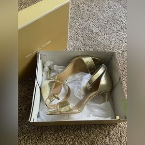 Micheal Kors Heels New